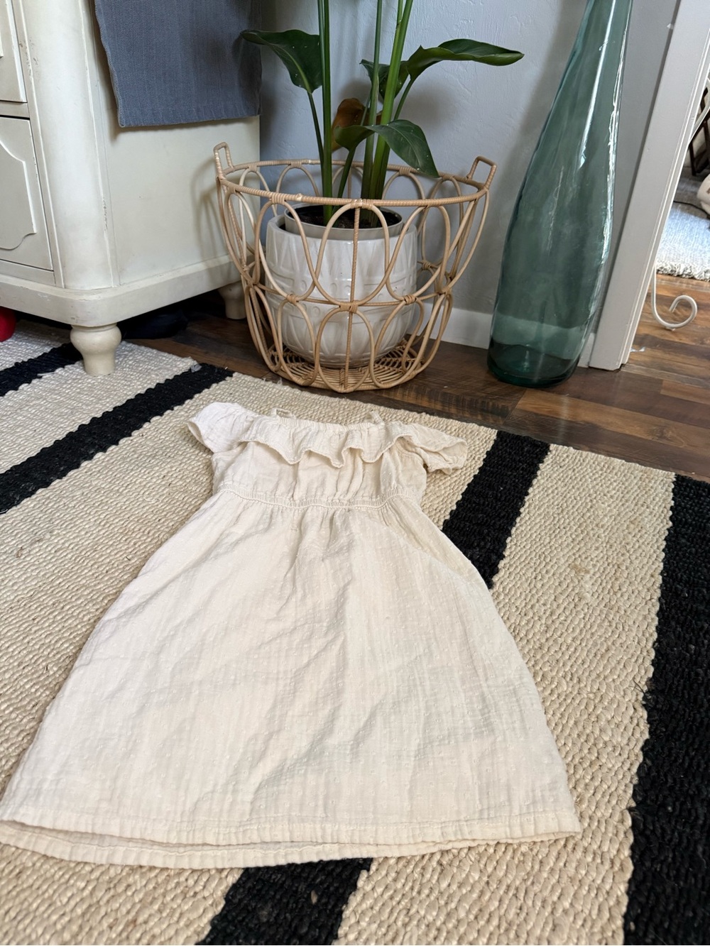 Old Navy Off-Shoulder Ruffle-Trim Dress for Girls